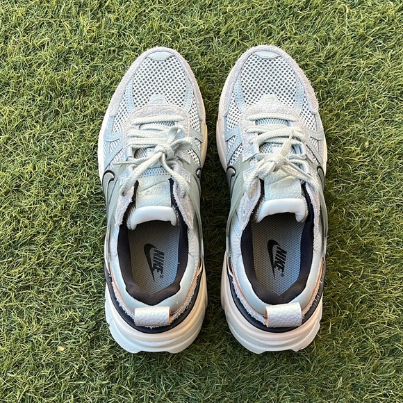 Nike V2K Run - Picture 4 of 5